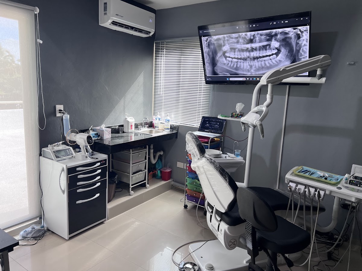 Smile Specialists, Otras zonas