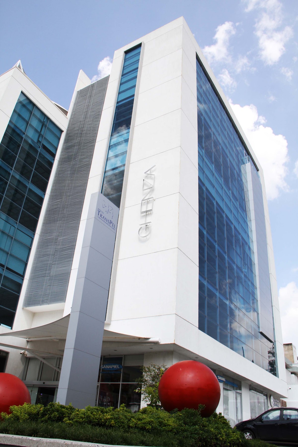 DERMACenter, Providencia