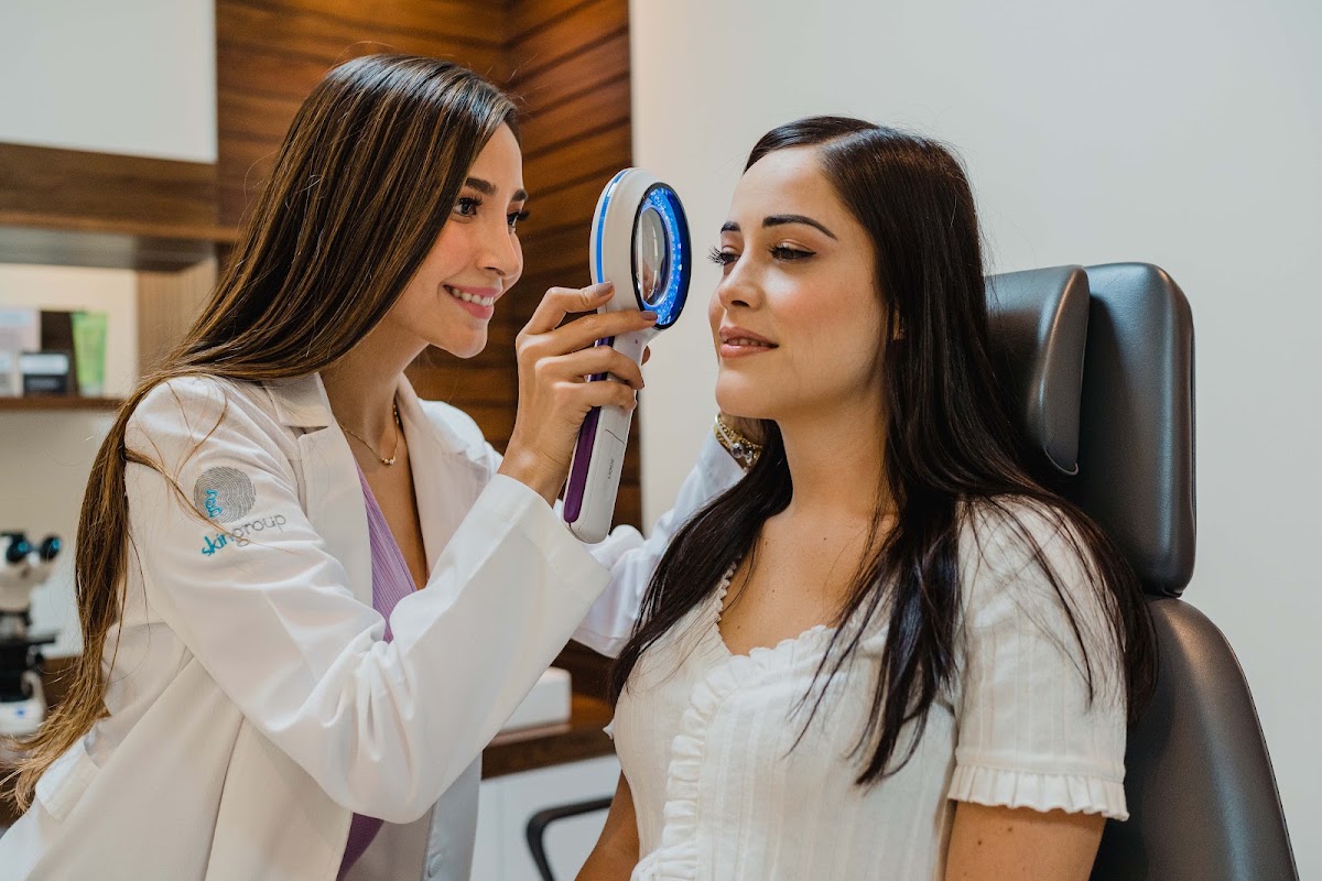 Dra Jessica Carolina Martínez Rico, Dermatólogo, San Pedro Garza García
