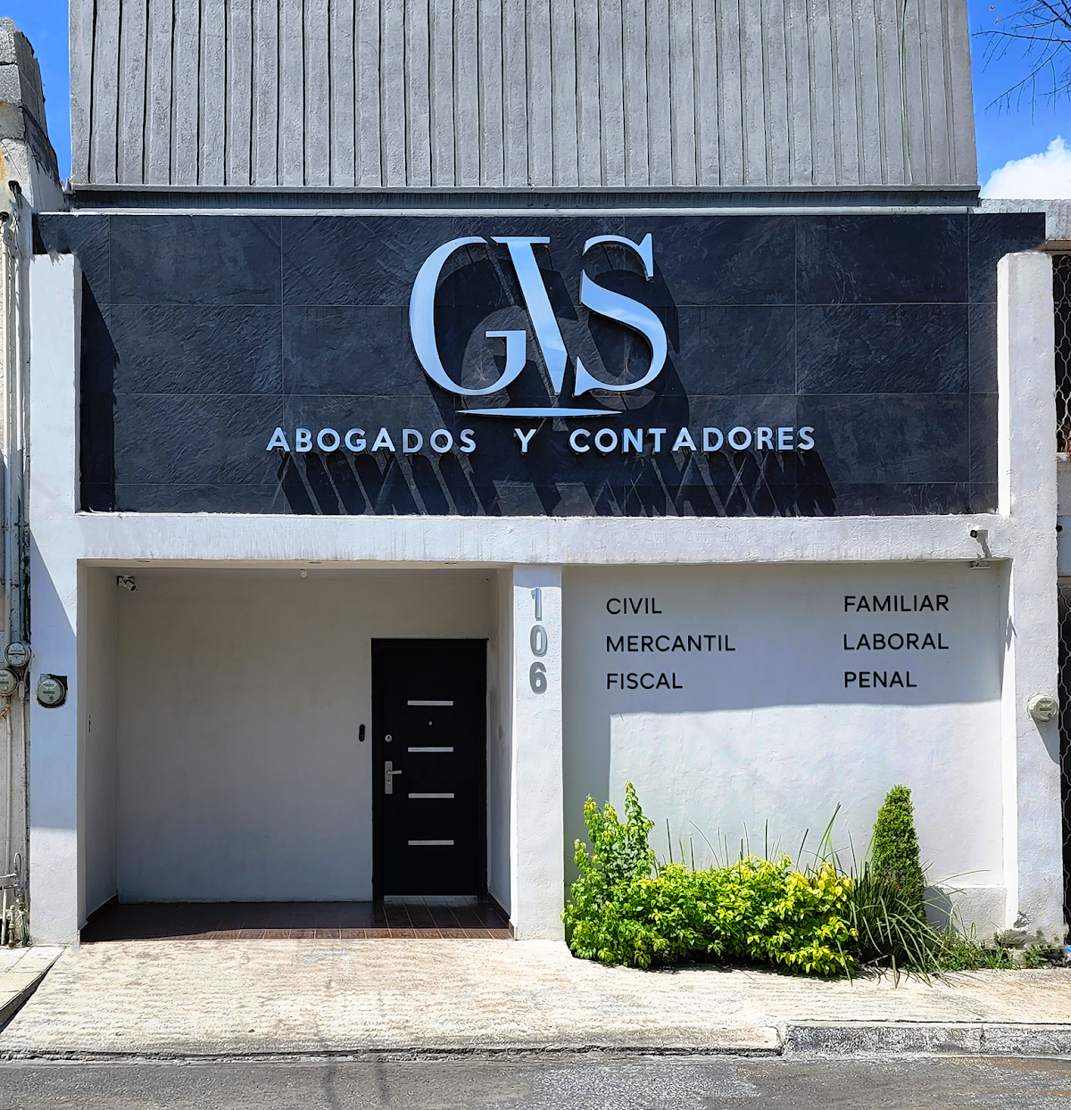 GVS Abogados y Contadores, Cumbres