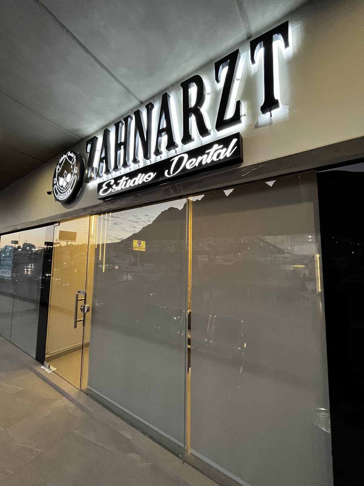 Zahnarzt Estudio Dental- Cumbres - consultorio dental, Cumbres