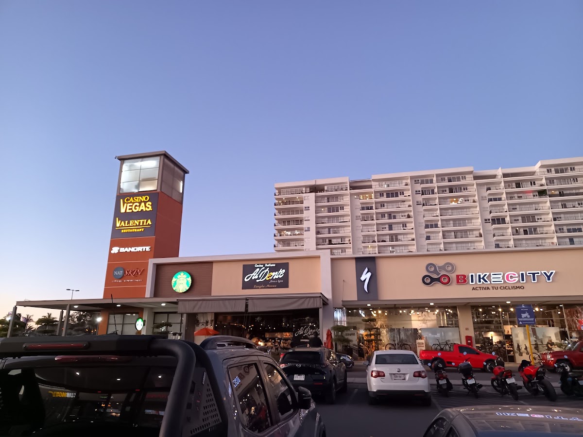 Nat Skin Real Center, Zapopan