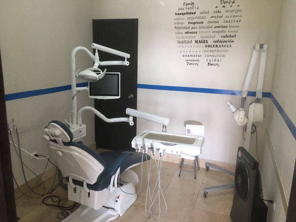 Dr. Ryan Michael Brenes Pacheco, Dentista - Odontólogo, Angelópolis