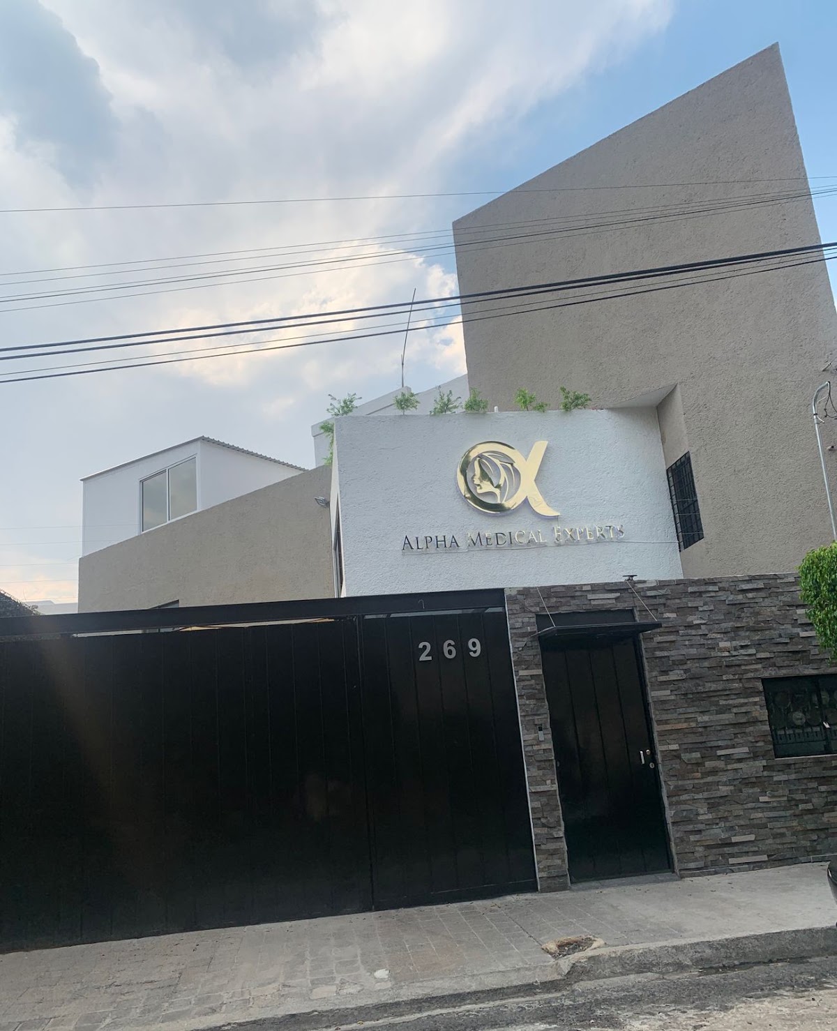 ALPHA Medical Experts, Las Américas