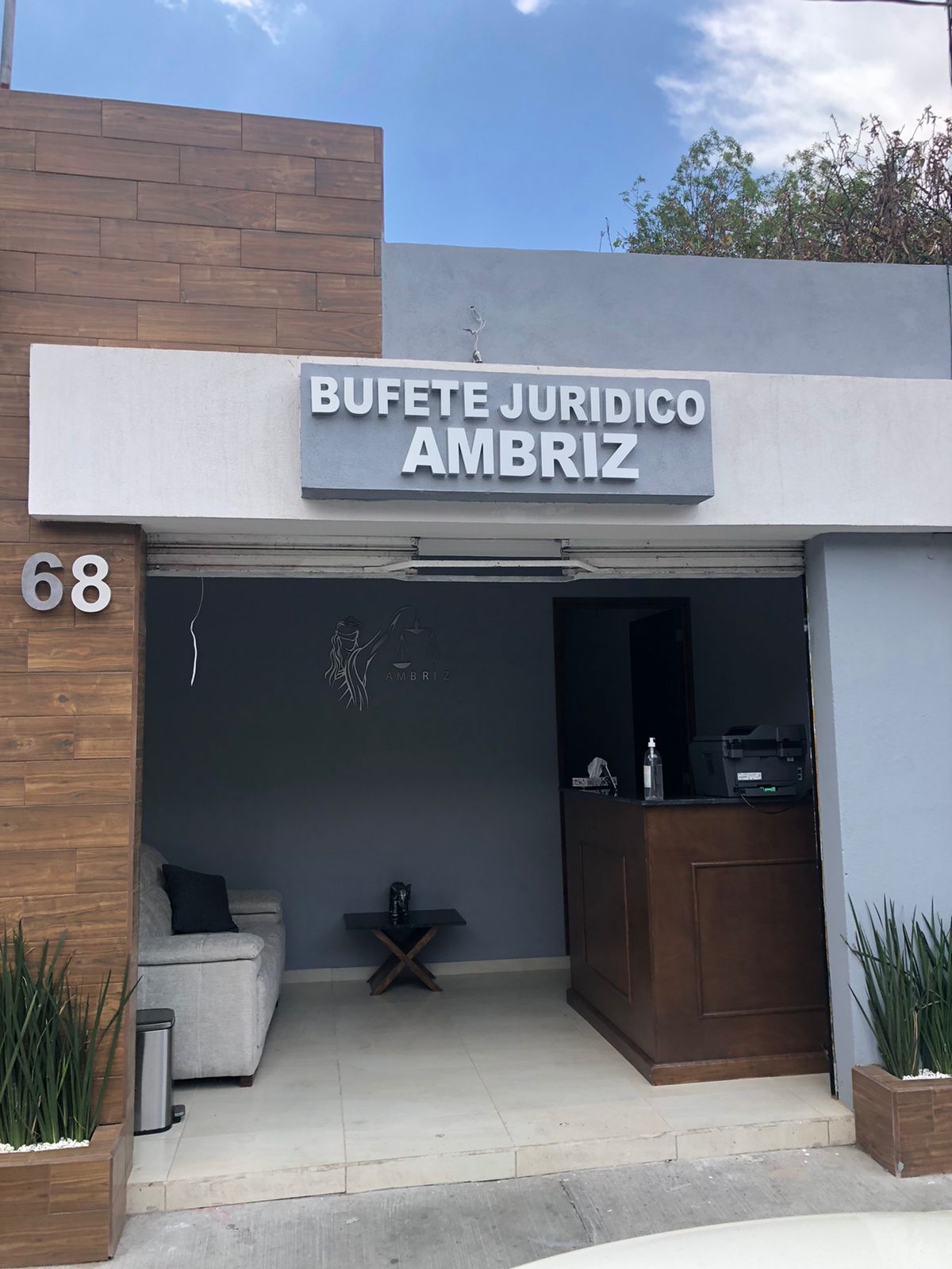 Bufete Jurídico Ambriz, Otras zonas