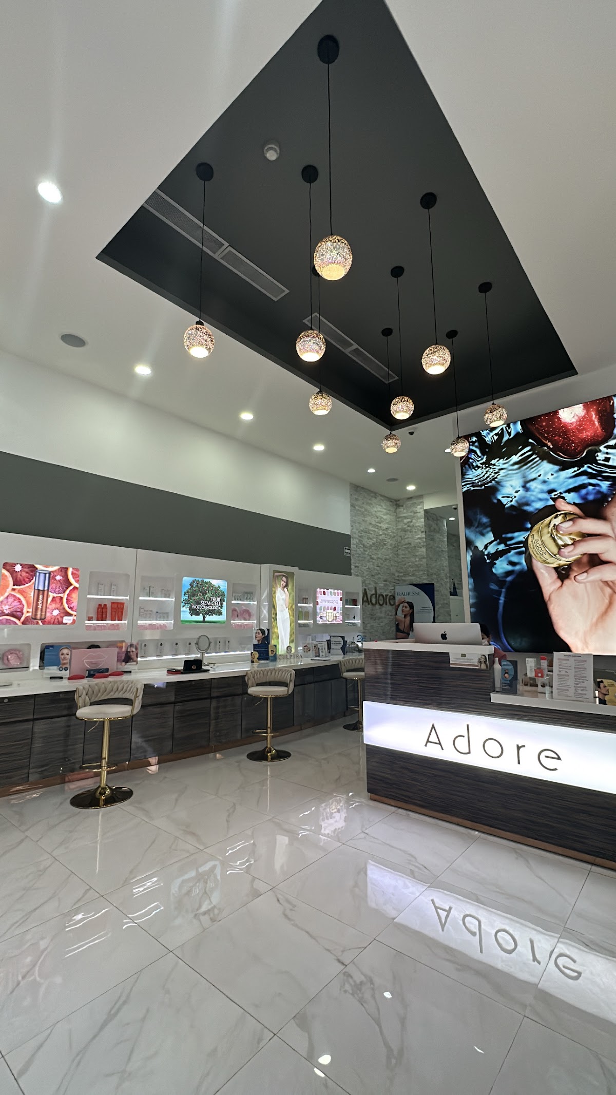 Adore MediSpa | Botox, Células Madre y Medicina Estética Regenerativa en Cancún, Zona Hotelera
