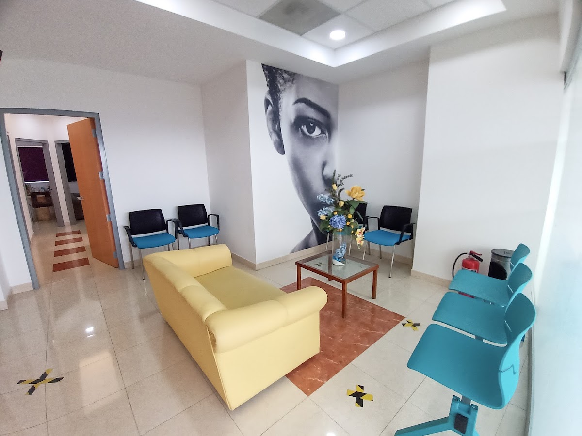 Dra Rebeca E. Flores Villa, Otras zonas