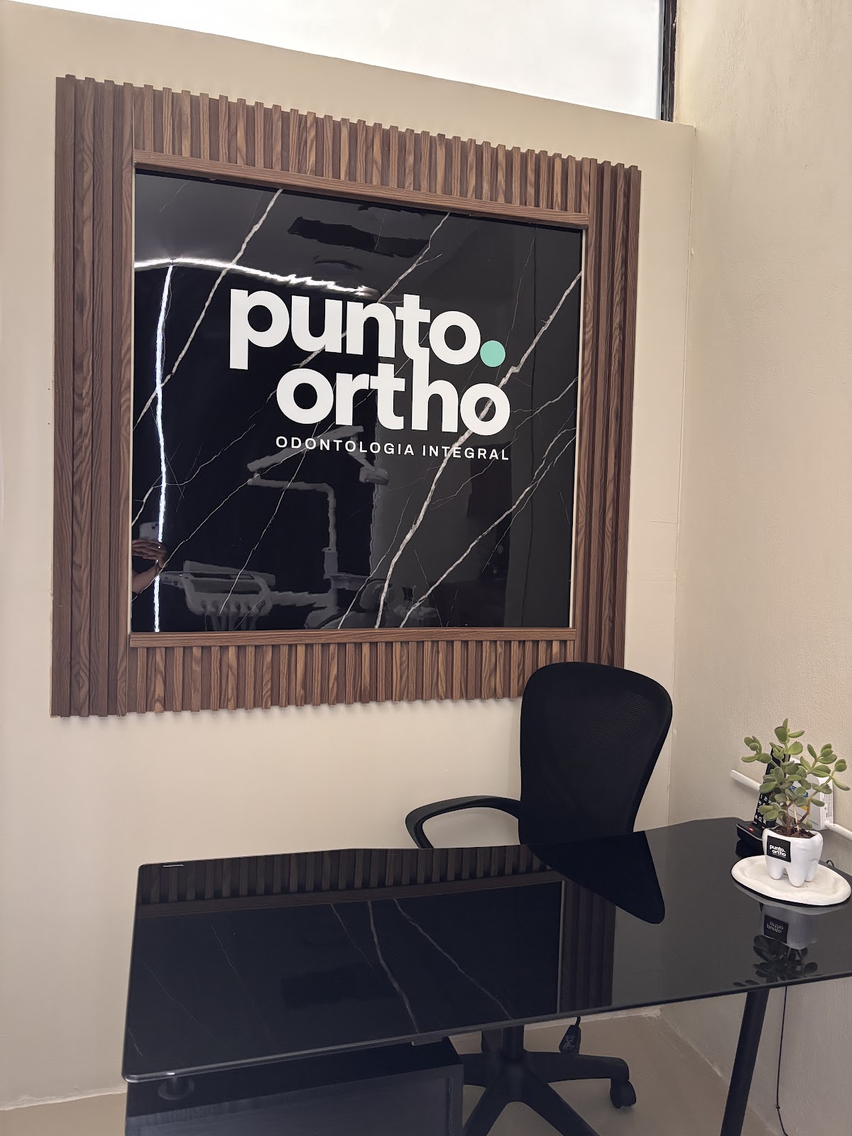 Punto Ortho, Otras zonas