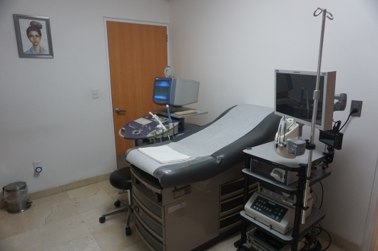 Dr. César Raúl Ramírez Ley, Ginecólogo, Ginecología Urologica, Zona Río