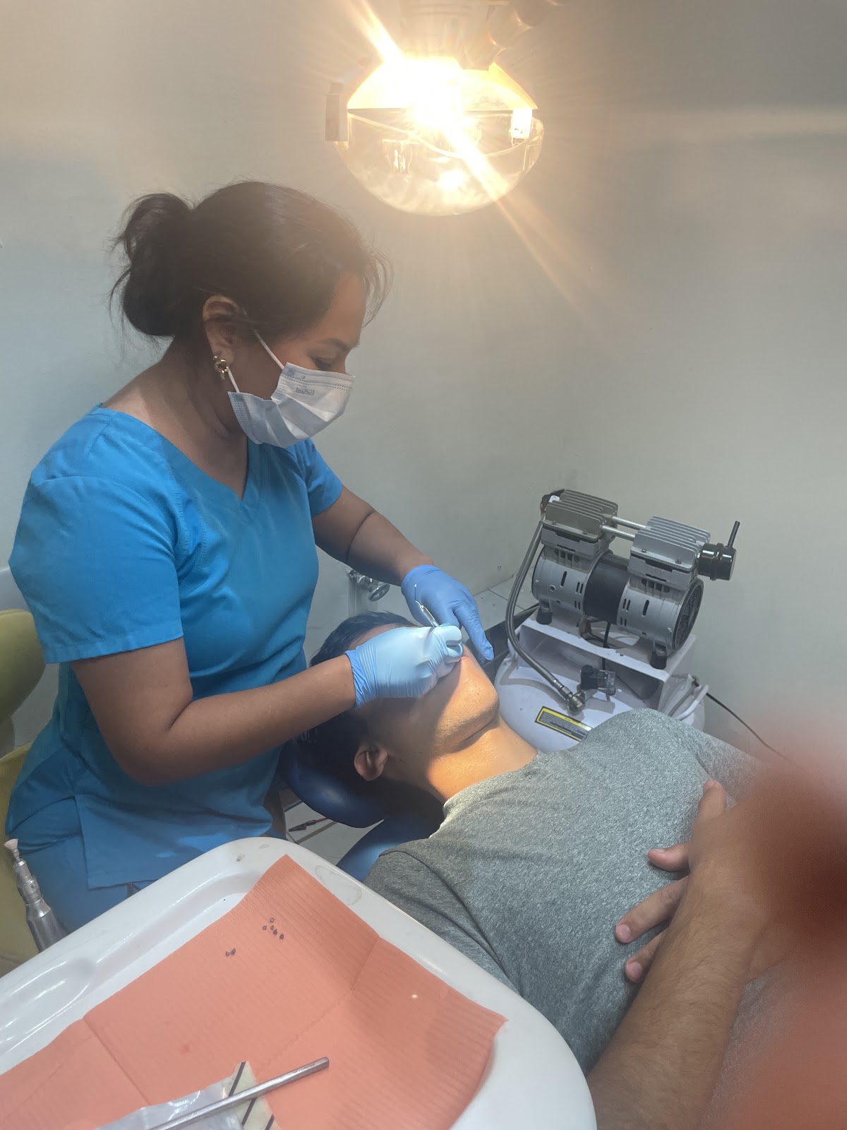 Clínica Dental World, Cumbres