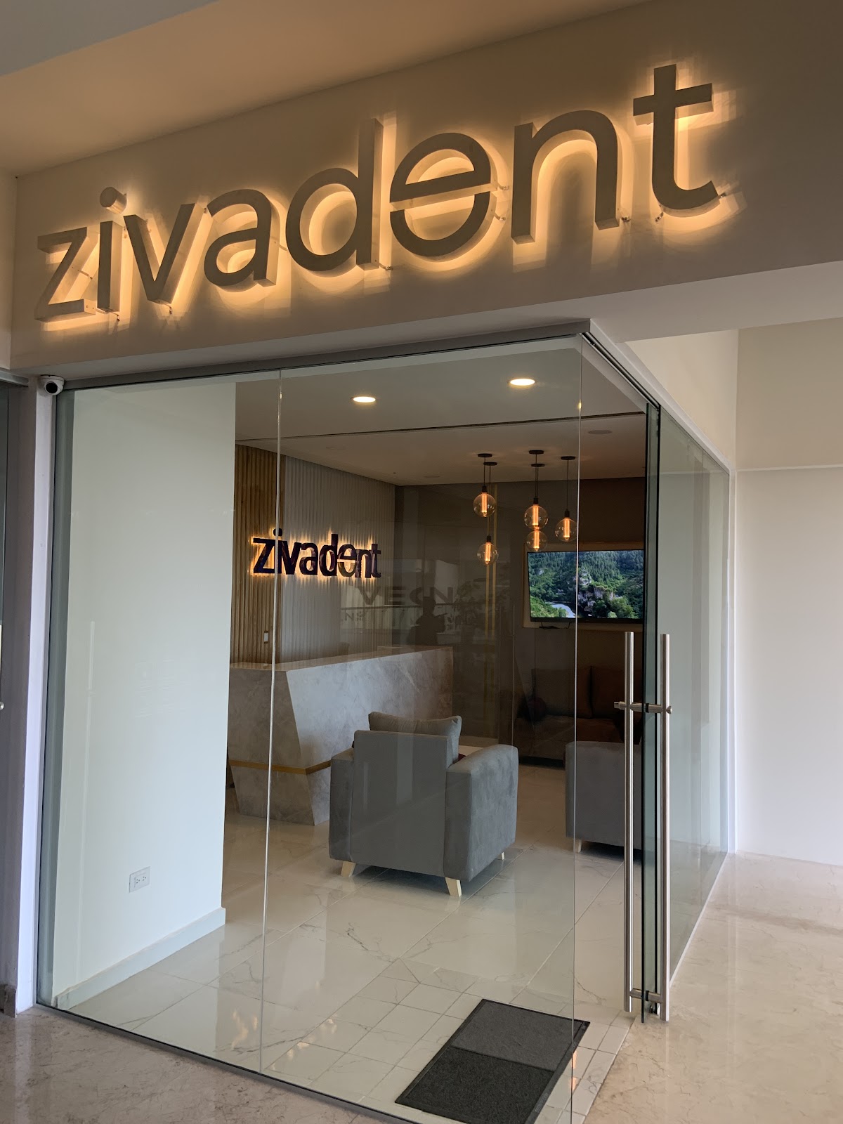 Zivadent, Otras zonas
