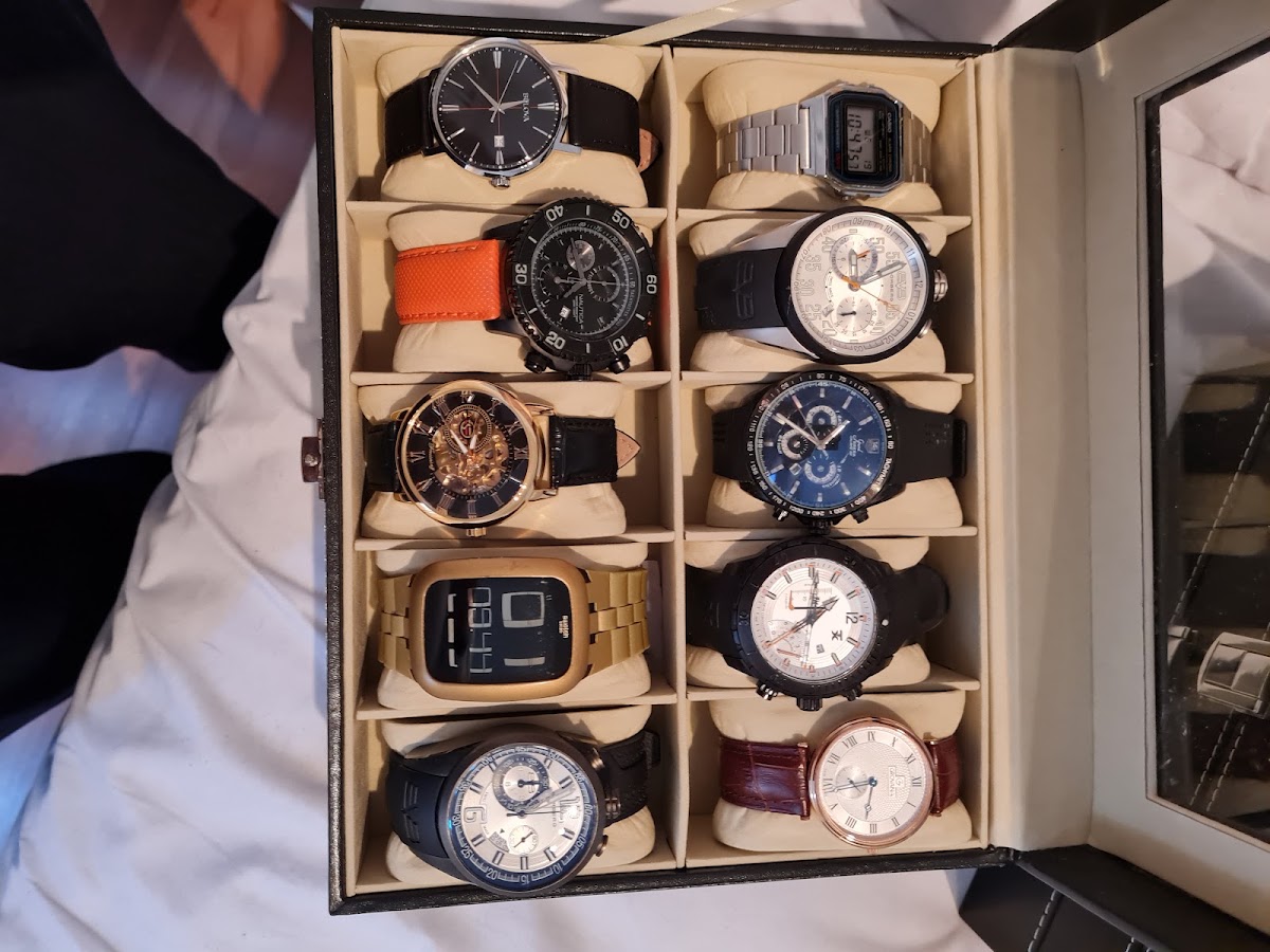 Cambio de pilas para relojes condesa, Condesa