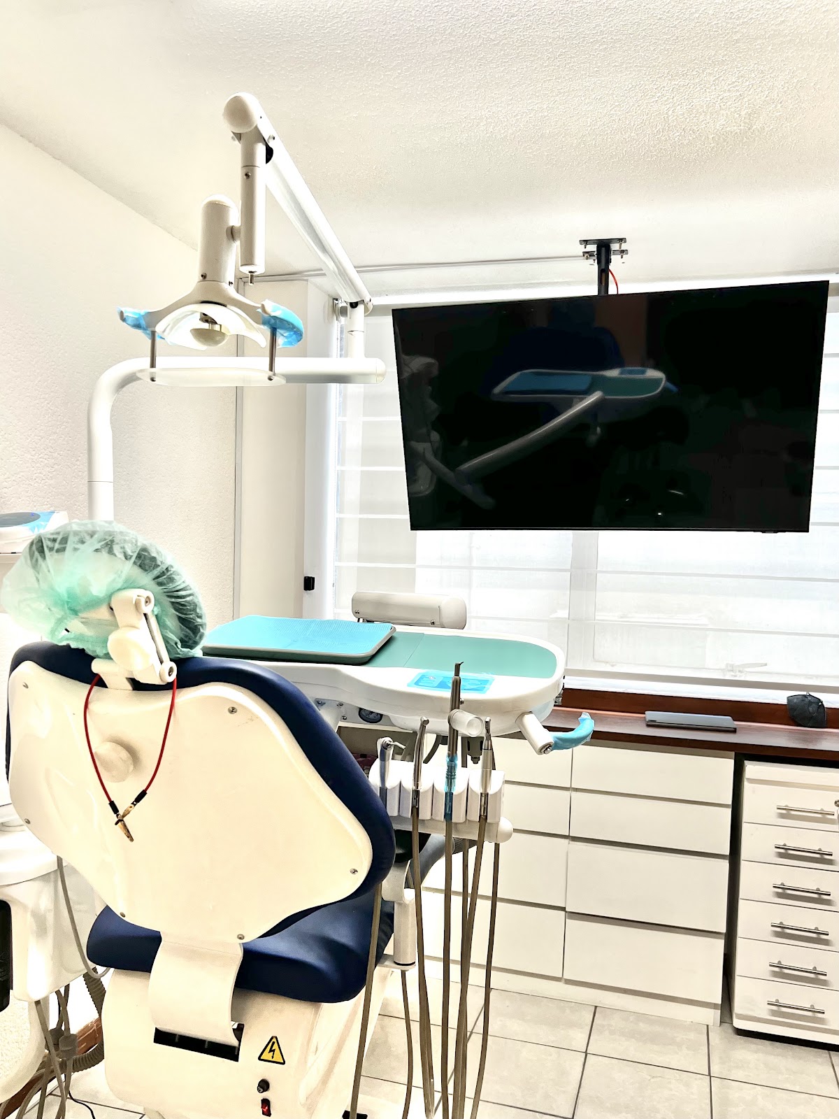 Dr. Eduardo Romero López, Dentista - Odontólogo, Otras zonas