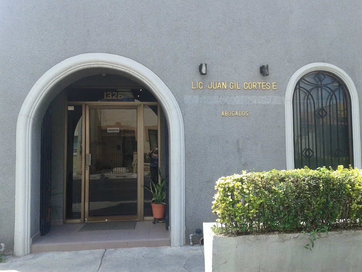 Cortes Abogados, Centro de Monterrey