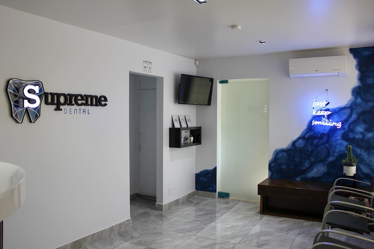 Supreme Dental, Zona Río