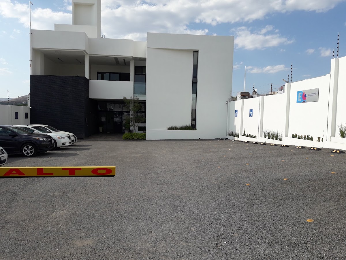 CLÍNICA SANTA FE - UNIDAD ESPECIALIDADES MÉDICAS, CIRUGÍA E INVESTIGACIÓN…, Otras zonas