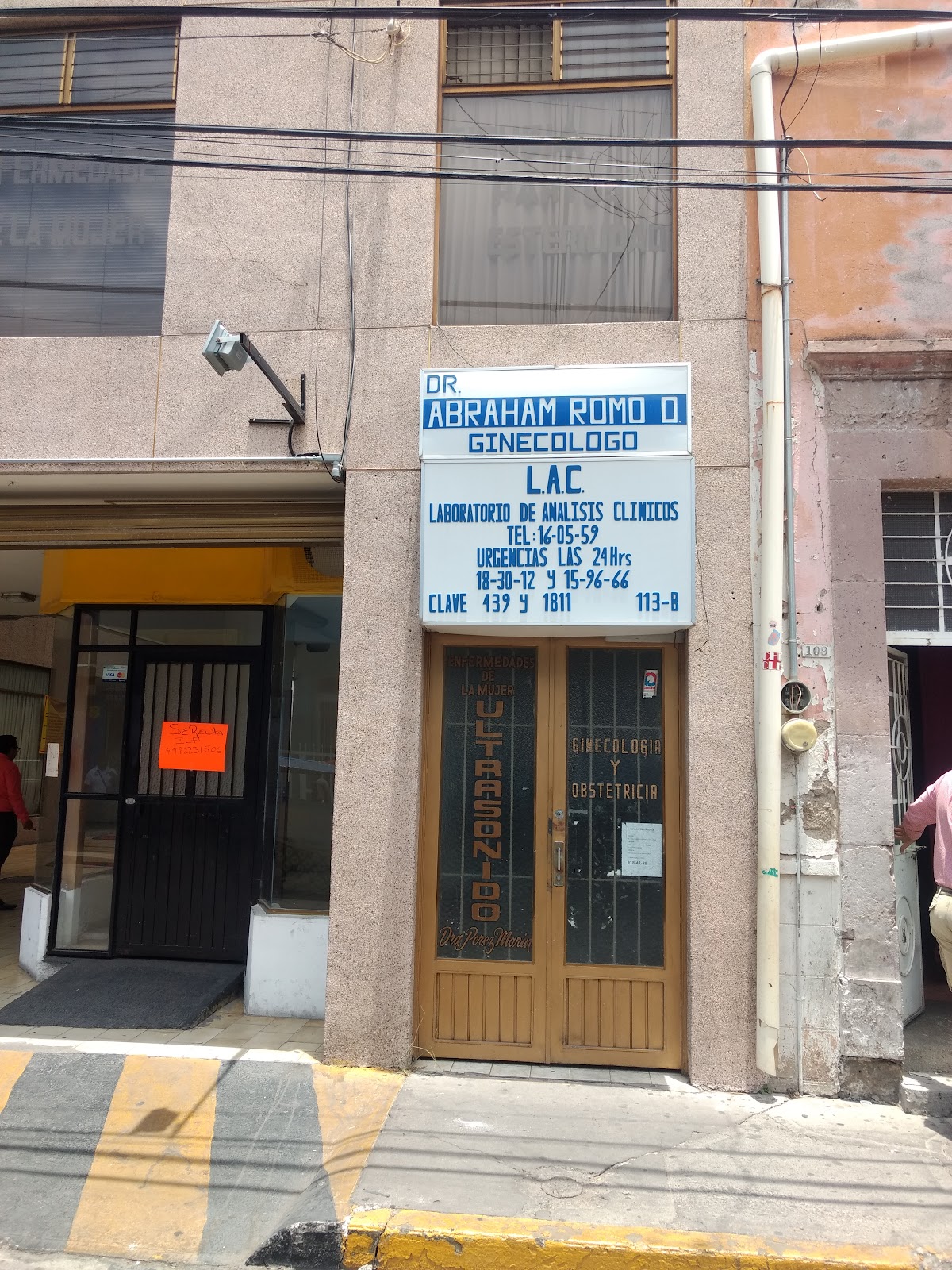 Dr Abraham Romo Ginecologo, Centro