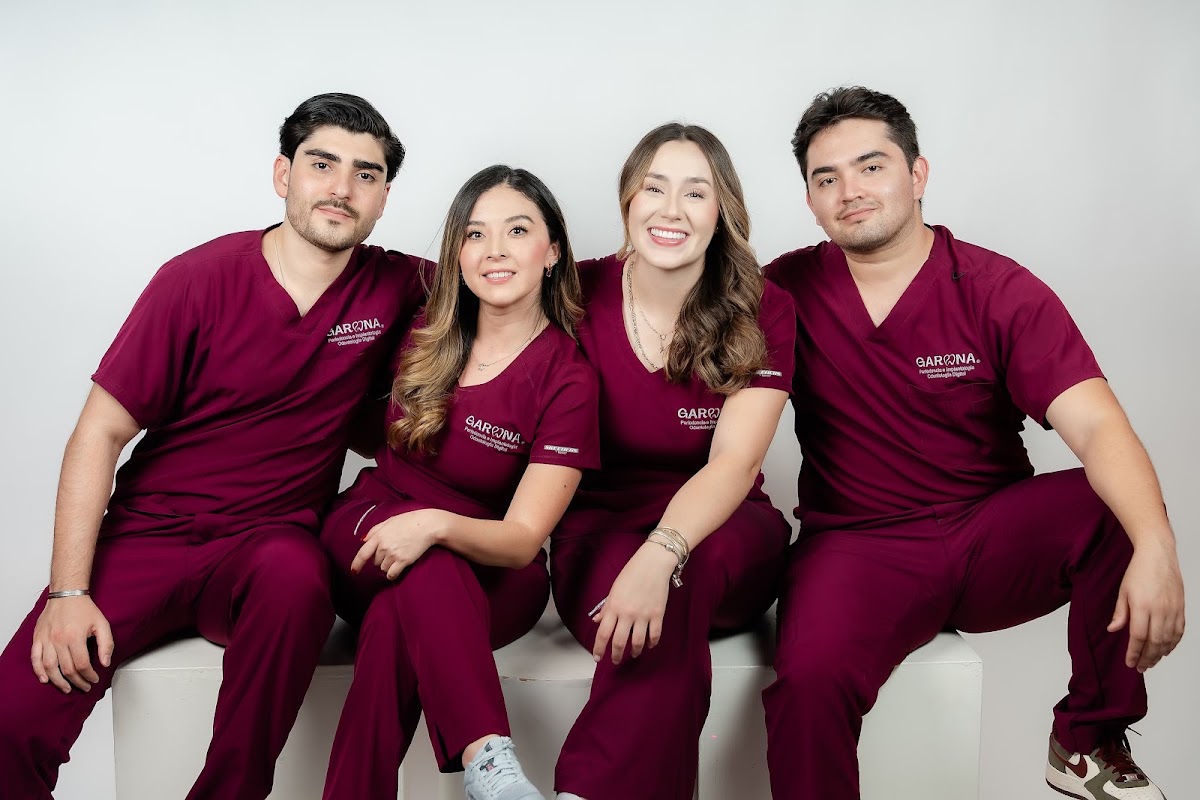 GARONA / Providencia - Periodoncia e Implantología / Odontología Digital, Providencia