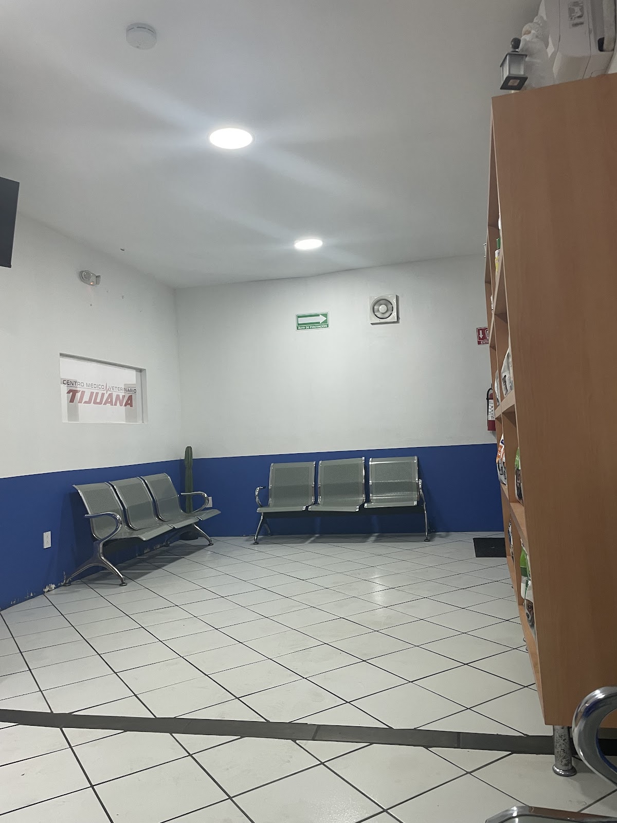 Centro Medico Veterinario Tijuana, Otras zonas