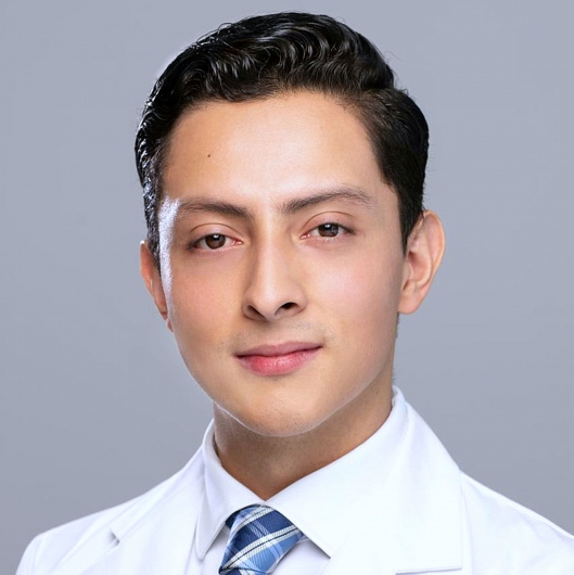 Dr. Irving Llibran Reyna Rodríguez, Dermatólogo, San Pedro Garza García