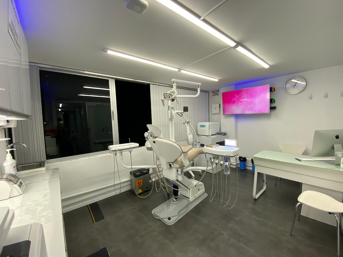 Dentalisima Dentista Clínica Dental Brackets, Roma
