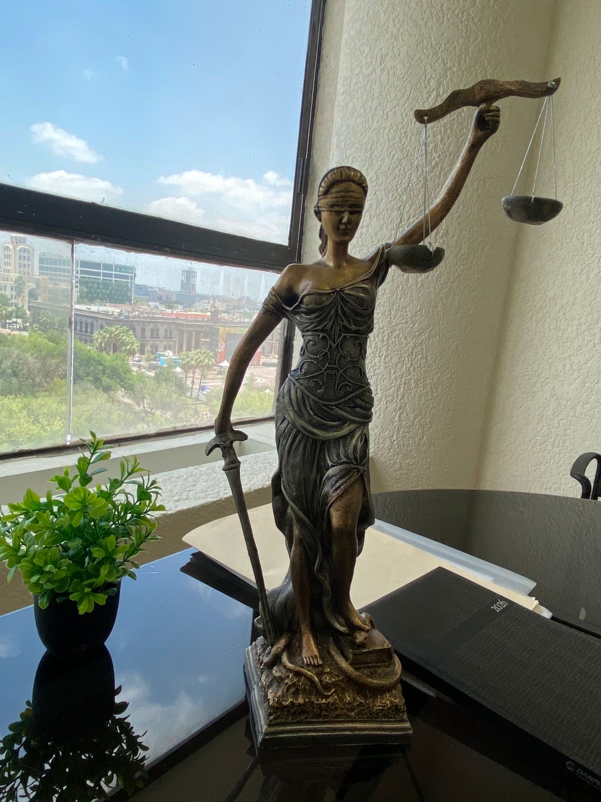 Navarro Peña Abogados, Centro de Monterrey