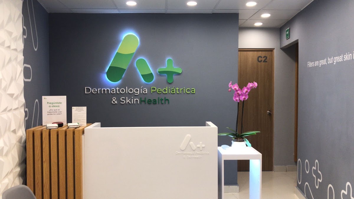 Dr. Jorge Alejandro López Gamboa Dermatólogo pediatra, Juriquilla