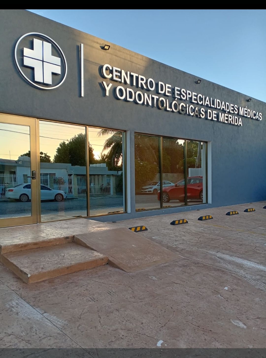 Centro Odontológico de Mérida, MERIDA